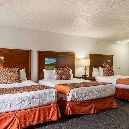 Sandia Peak Inn Old Town Abq, A Howard Johnson By Wyndham Альбукерке Екстер'єр фото